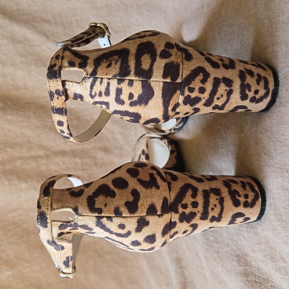 Kelly & Katie Leopard Heels - Picture 7 of 11